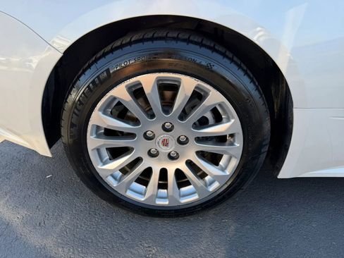 Used 2011 Cadillac CTS Premium RWD image 31