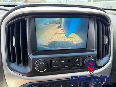 Used 2017 GMC Canyon SLE RWD image 11