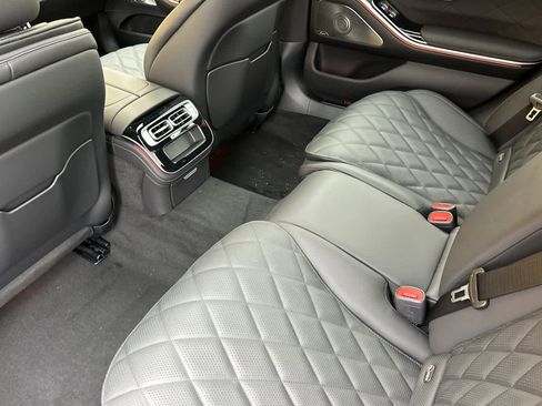 New 2025 Mercedes-Benz S 580 4MATIC Sedan image 8