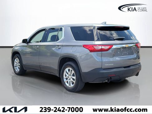Used 2020 Chevrolet Traverse LS FWD image 4