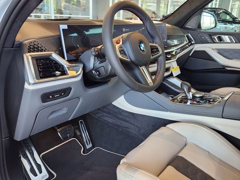 New 2026 BMW X5 M Competition w/ Executive Package AWD/4WD image 9