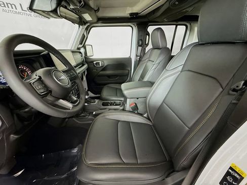 New 2025 Jeep Gladiator Sport image 20