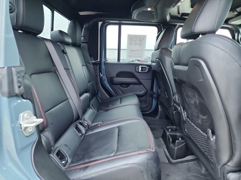 Used 2024 Jeep Gladiator Rubicon image 15