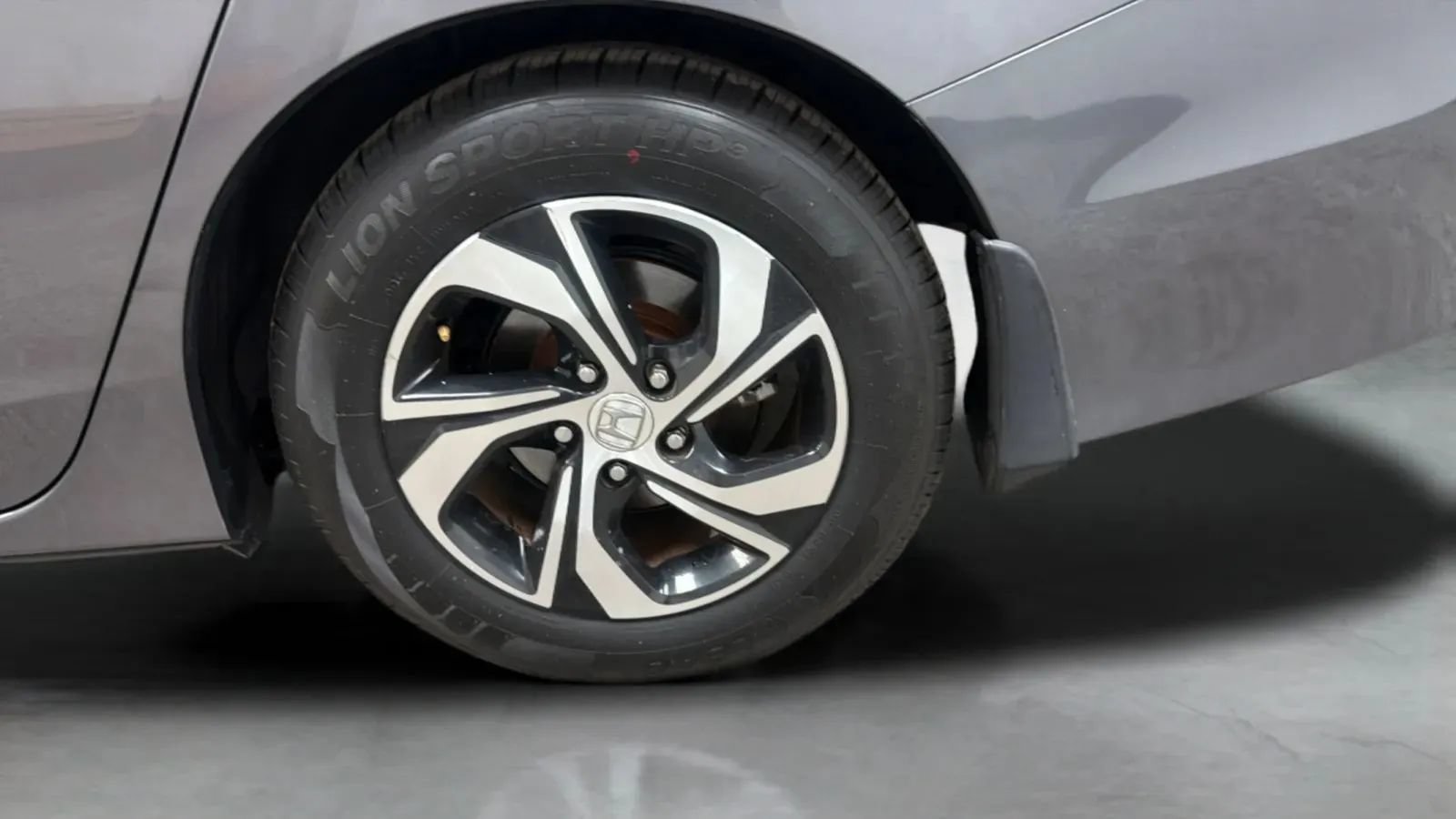 Used 2017 Honda Accord LX image 25