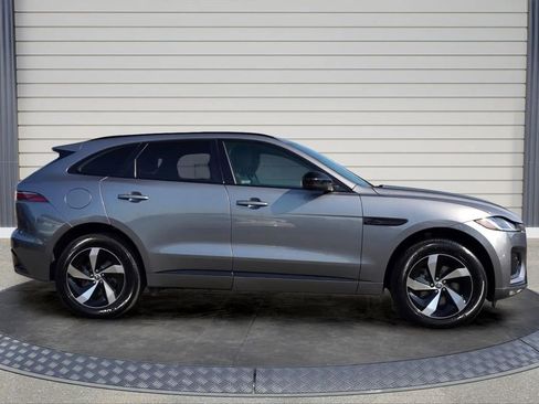 Used 2024 Jaguar F-PACE R-Dynamic S image 8