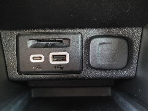 Used 2023 Chevrolet Bolt EUV LT w/ Convenience Package FWD image 14