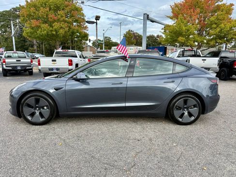 Used 2021 Tesla Model 3 Standard Range Plus image 2