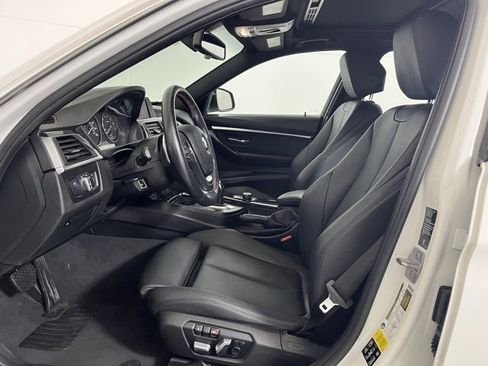 Used 2018 BMW 330i xDrive Sedan w/ Convenience Package image 11