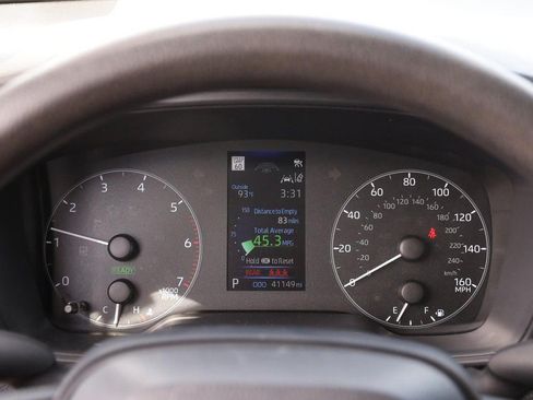Used 2025 Toyota Corolla LE FWD image 13