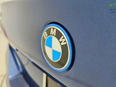 Used 2025 BMW i5 xDrive40 w/ Premium Package AWD/4WD image 16