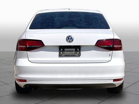 Used 2017 Volkswagen Jetta S FWD image 5
