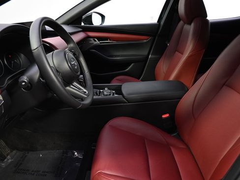 Certified 2025 MAZDA MAZDA3 Hatchback w/Premium Plus Pkg image 13