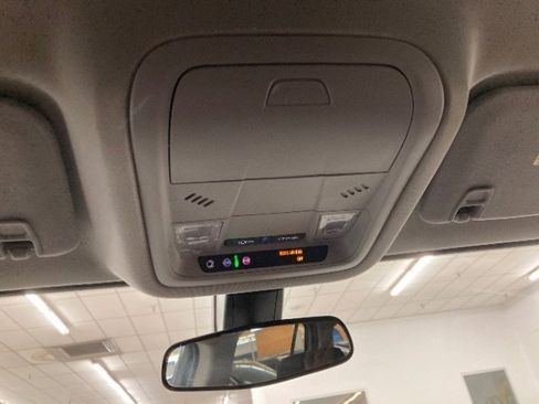 Used 2019 GMC Acadia SLE w/ LPO, Cargo Package image 24