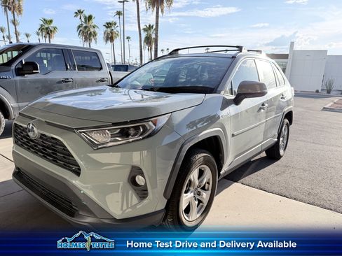 Used 2020 Toyota RAV4 XLE w/ Convenience Package AWD/4WD image 1