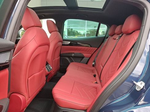 Used 2025 Maserati Grecale Modena AWD/4WD image 26