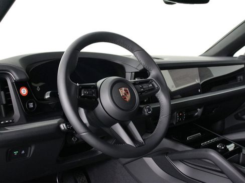 New 2026 Porsche Cayenne E-Hybrid image 4