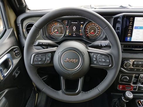 New 2026 Jeep Gladiator Willys AWD/4WD image 21