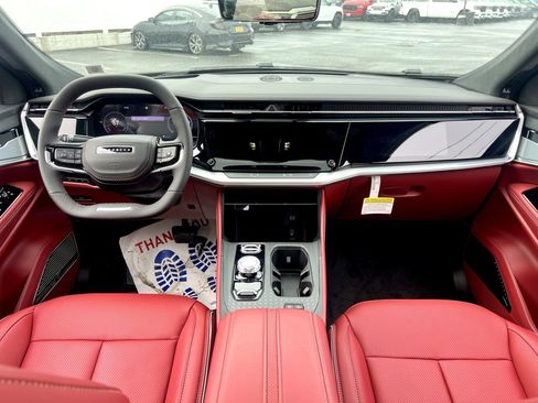 New 2024 Jeep Wagoneer Launch Edition image 17