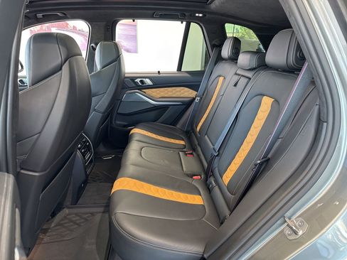 Used 2022 BMW X5 M w/ Competition Package AWD/4WD image 39