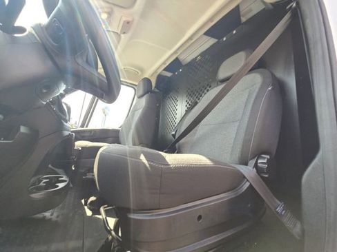 Used 2023 RAM ProMaster 2500 image 17
