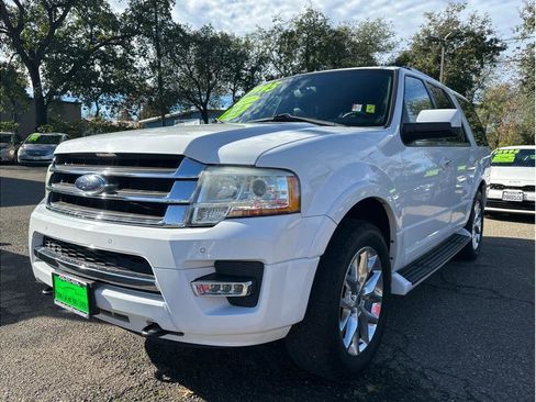 Used 2017 Ford Expedition Limited image 3