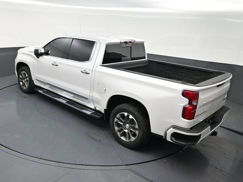 Used 2023 Chevrolet Silverado 1500 High Country w/ Technology Package RWD image 14