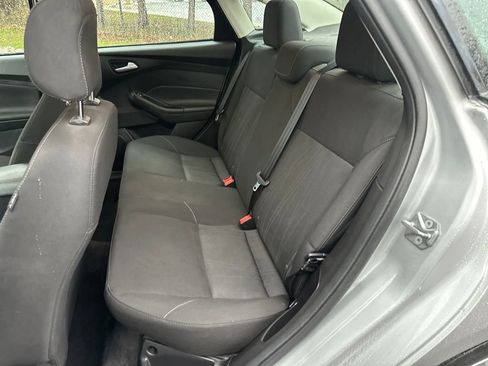 Used 2018 Ford Focus SE image 15