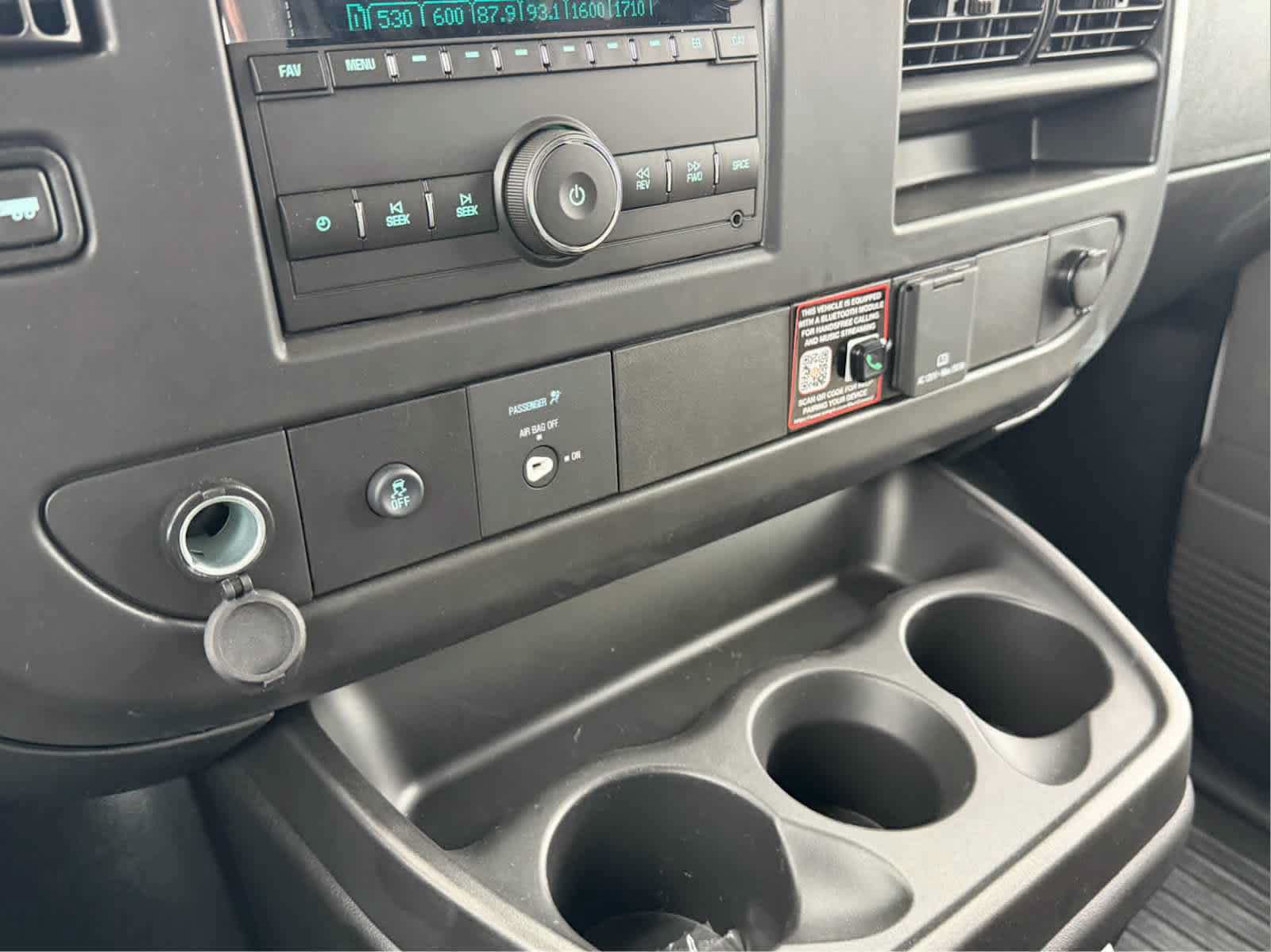 New 2026 Chevrolet Express 2500 w/ Driver Convenience Package RWD image 38
