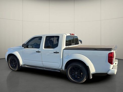 Used 2020 Nissan Frontier SV w/ Midnight Edition Floor Mats RWD image 5