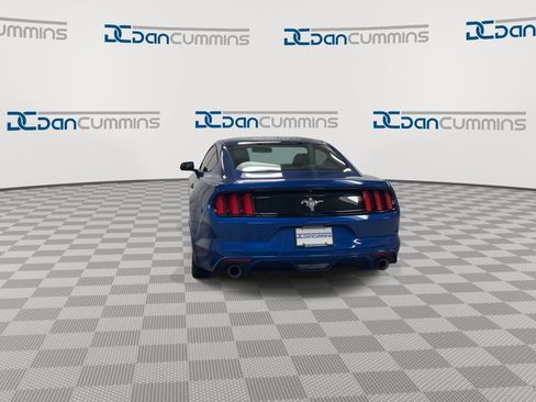 Used 2017 Ford Mustang Coupe RWD image 7