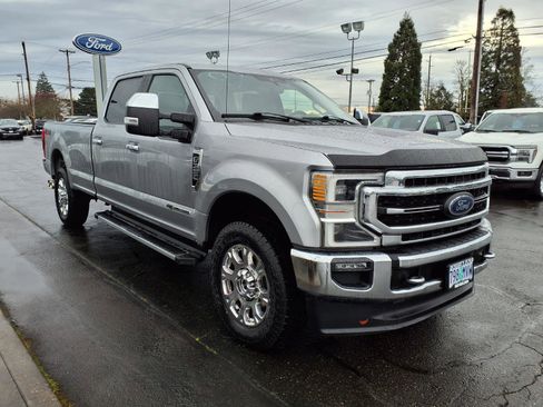 Used 2021 Ford F350 Lariat w/ Lariat Ultimate Package image 3
