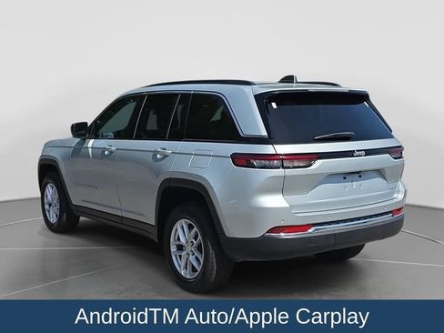Used 2024 Jeep Grand Cherokee Laredo X w/ Luxury Tech Group I RWD image 6
