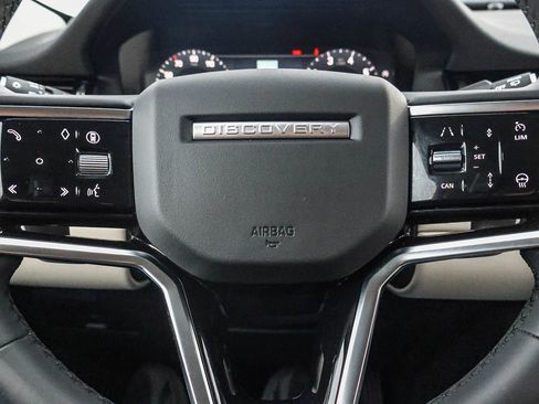 Used 2025 Land Rover Discovery Sport S image 32