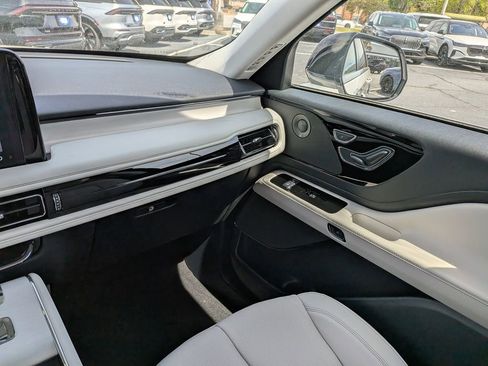 New 2026 Lincoln Aviator Reserve RWD image 19