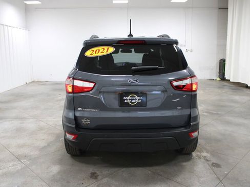 Used 2021 Ford EcoSport SE w/ SE Convenience Package image 8