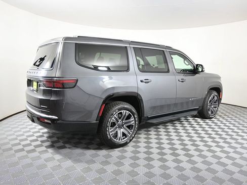 Used 2024 Jeep Wagoneer Series II w/ Flexible Seating Group AWD/4WD image 6