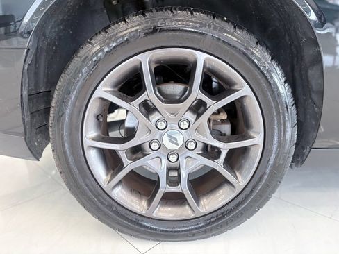 Used 2018 Dodge Challenger GT AWD/4WD image 39