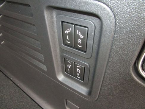 New 2026 GMC Acadia Denali image 14