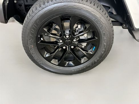 Used 2023 Jeep Wrangler Sahara w/ Cold Weather Group image 11