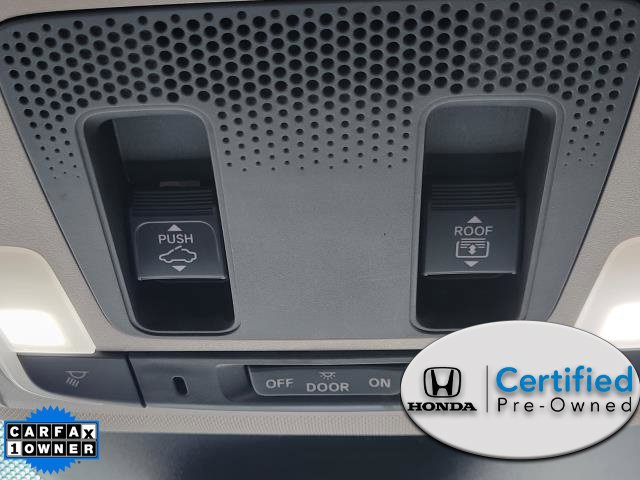 Certified 2024 Honda Pilot Touring image 36
