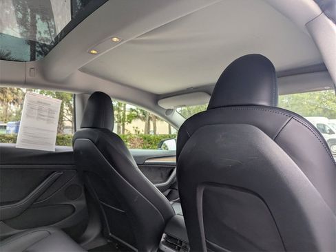 Used 2023 Tesla Model 3 Standard Range image 12