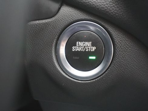 Used 2023 Chevrolet Equinox LT image 15