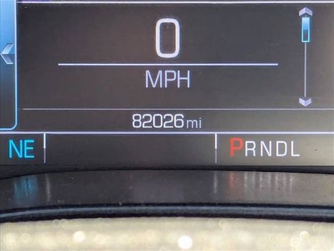 Used 2017 GMC Canyon SLE w/ All Terrain Package AWD/4WD image 10