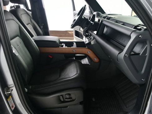 Used 2023 Land Rover Defender 110 X image 29