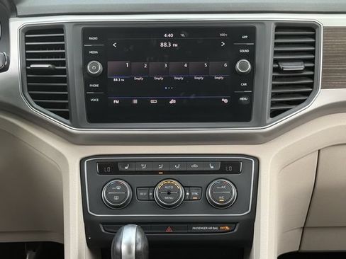 Used 2019 Volkswagen Atlas SE FWD image 17