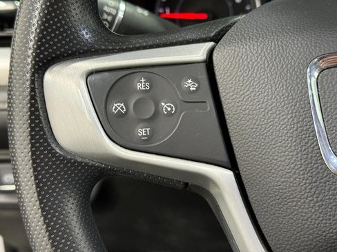 Used 2021 GMC Acadia SLE w/ Driver Convenience Package image 33