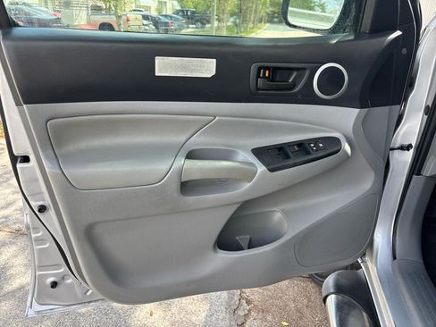 Used 2012 Toyota Tacoma PreRunner w/ TRD Off-Road Pkg image 11