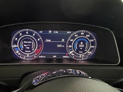 Used 2018 Volkswagen Golf R 4-Door AWD/4WD image 22