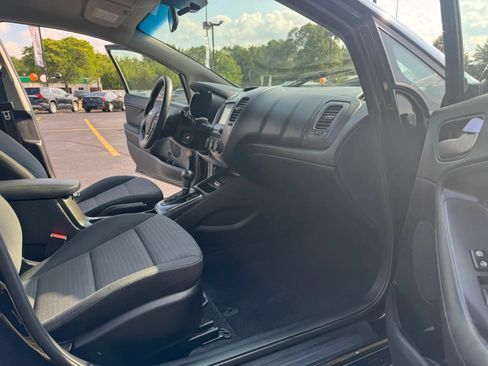 Used 2018 Kia Forte LX w/ LX Popular Package FWD image 11