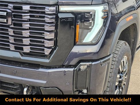 New 2026 GMC Sierra 3500 Denali Ultimate w/ LPO, Black Badging Package image 6